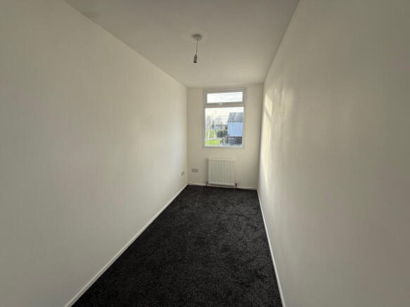 3 bed Terraced to rent Image 9