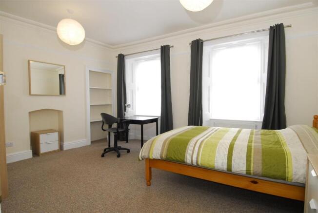 16CliftonPlace005.JPG