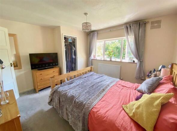 Master Bedroom Aspect