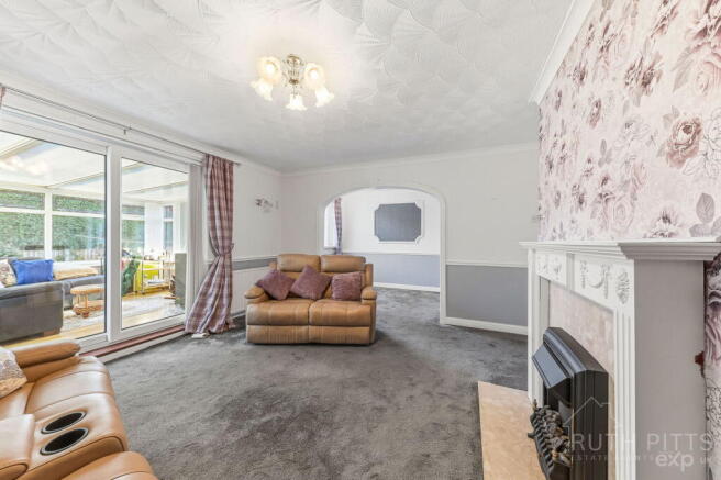 2 bed Detached Bungalow for sale Image 7
