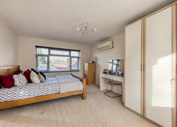 288b Penn Road-bed1a.jpg