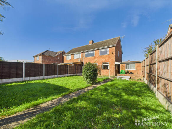 CAM03218G0-PR0784-STILL006