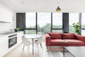 210, 17 Hill House, Highgate Hill, London N19 5NA