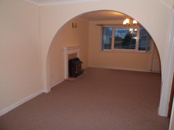 Lounge/Dining Room