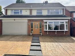 5, Meadow Way, Codsall WV8 2AS