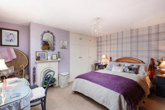 3 bed Semi-Detached for sale Image 7