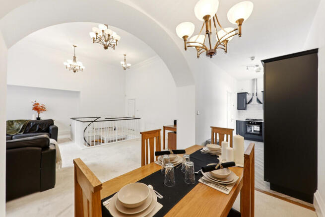 2 bed Maisonette for sale Image 4