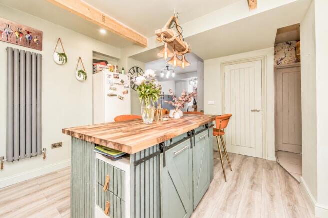 3 bed Terraced for sale Image 4