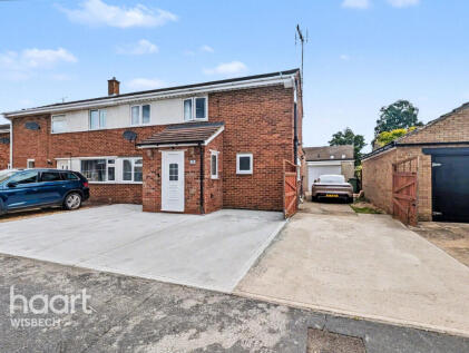 Ingle Road, Elm