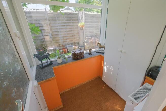 2 bed Detached for sale Image 11