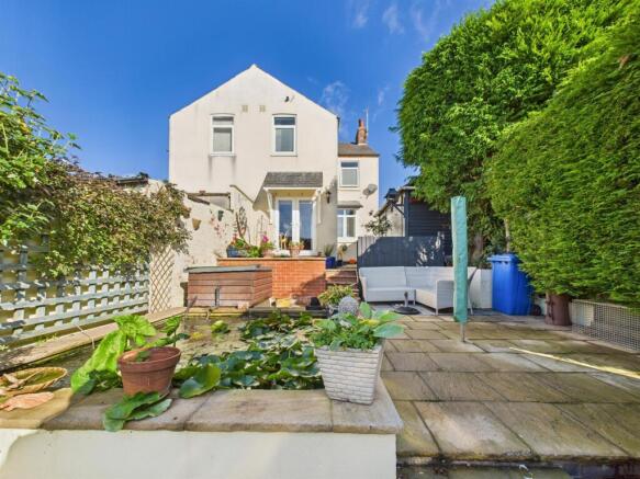 3 bed Semi-Detached for sale Image 10
