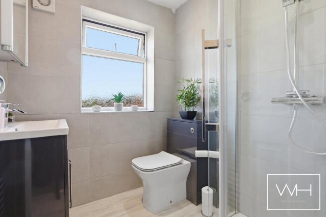 4 bed Semi-Detached for sale Image 4