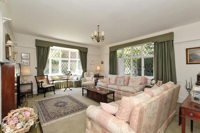 Sunn-Living-Room-_1.jpg