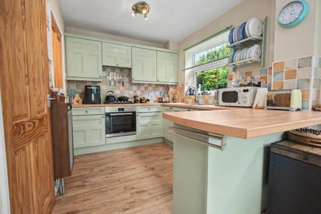 3 bed Detached for sale Image 11