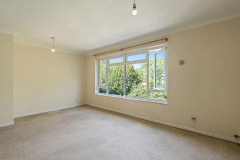 Brighton Road, Sutton, SM2