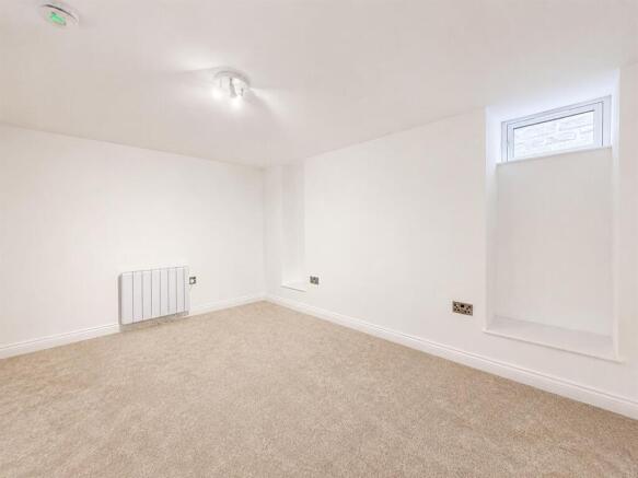 1 bed Flat for sale Image 8
