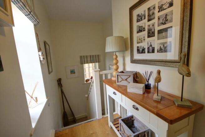 2 bed Cottage for sale Image 12