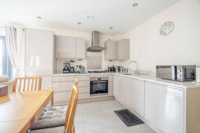 Kitchen / Dining Space