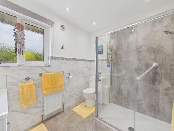 3 bed Semi-Detached Bungalow for sale Image 7