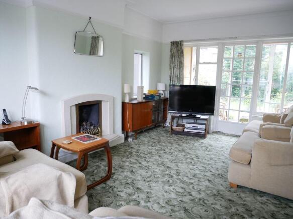 Brogden Drive, Gatley photo 4