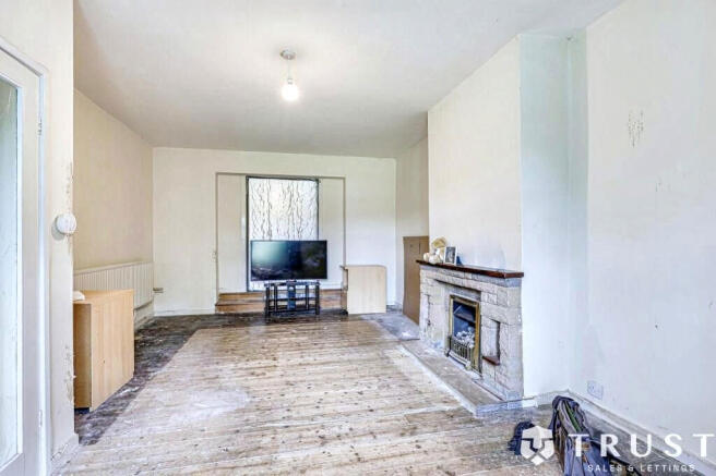 3 bed Semi-Detached for sale Image 5