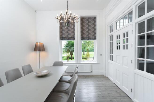 3 bed Terraced for sale Image 5