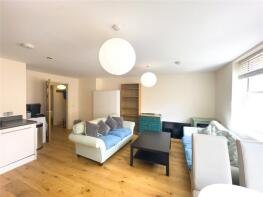 Flat 10, 1, New Marchant's Passage, City Centre, Bath BA1 1AR