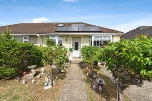 8, Riverview, Basildon SS16 4TR