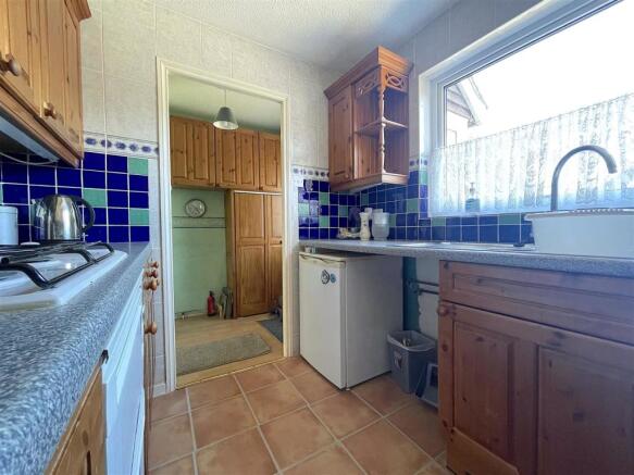 Kitchen (3).jpeg