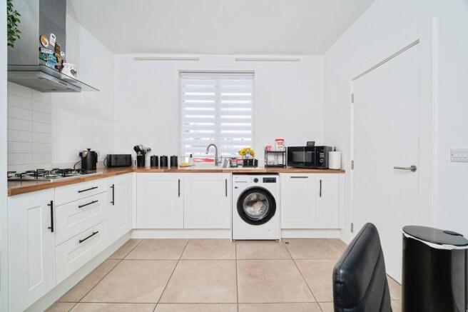 Kitchen pic 1