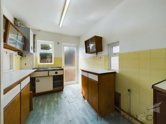 5 Kitchen