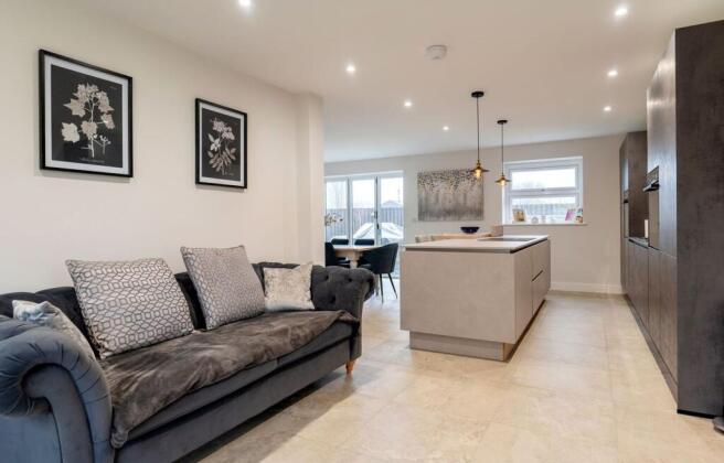 4 bed Off-Plan for sale Image 6