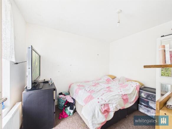 3 bed Terraced for sale Image 10