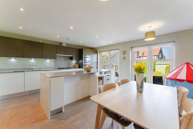 51 Claverham Road Yatton BS49 4LD 30.jpg