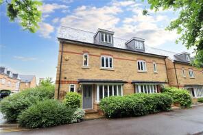11, Chapman Way, Haywards Heath RH16 4UL