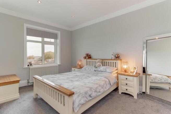 3 bed Duplex for sale Image 10