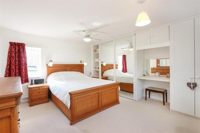 Bed1.2.jpg