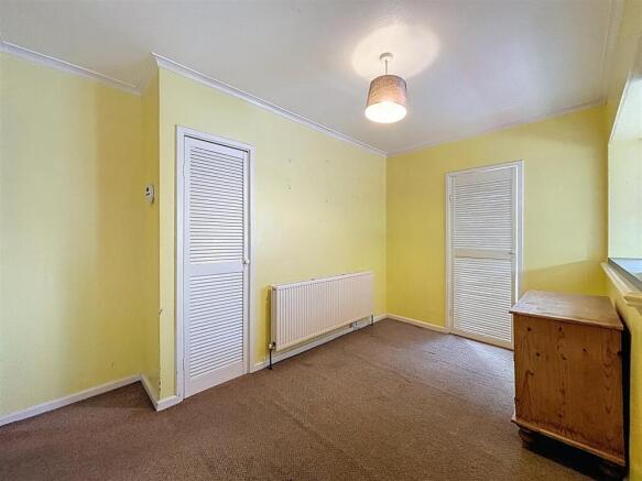 2 bed Detached Bungalow for sale Image 5