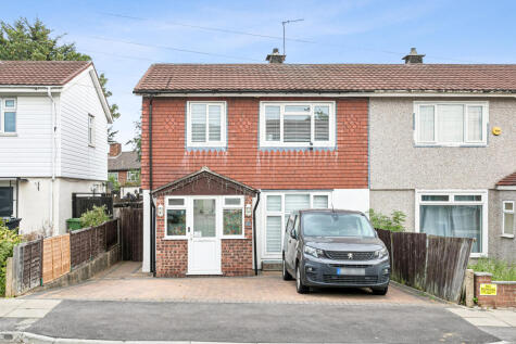 Harbourer Road, Hainault, Ilford, Redbridge