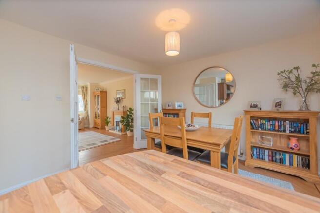 9. Dining Area (2).jpg