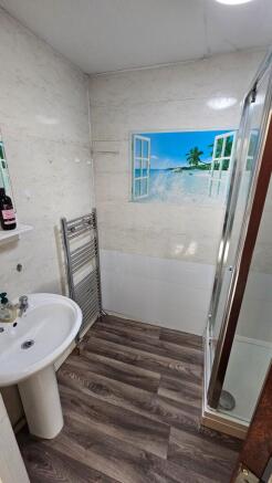 10 bed Block of Apartments for sale Image 7