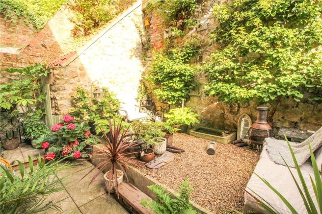 2 bed End of Terrace for sale Image 8