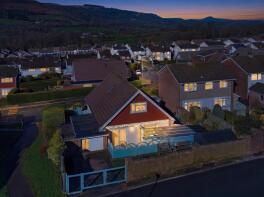 98, Golf Road, New Inn, Pontypool NP4 0QW