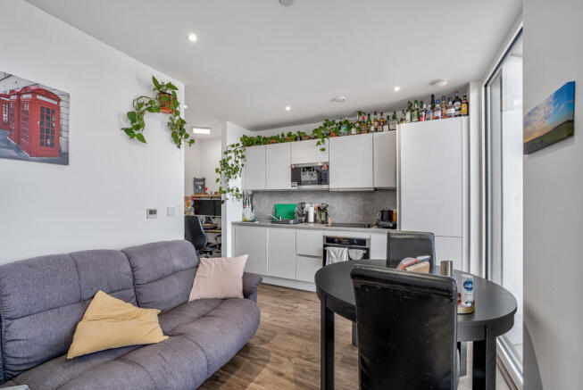 62_Hartley_Apartm...