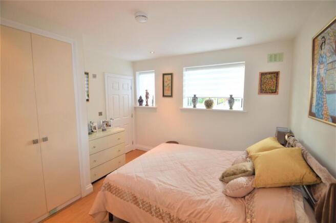 Millennium Drive E14