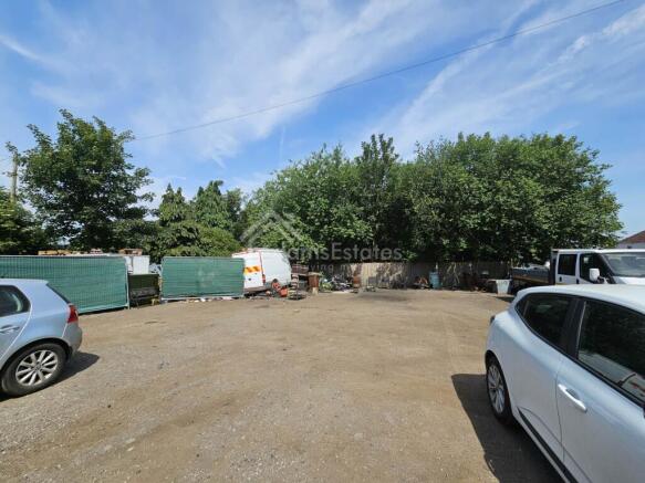 11 bed Block of Apartments for sale Image 6