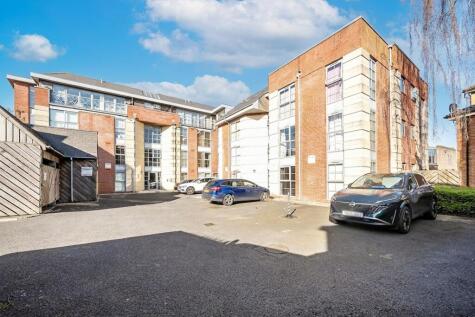 Fisherton Street, Salisbury, SP2