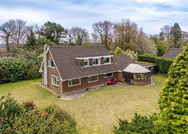 Greenways, Oaken Drive-drone-1.jpg