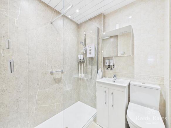 2 bed Apartment for sale Image 4
