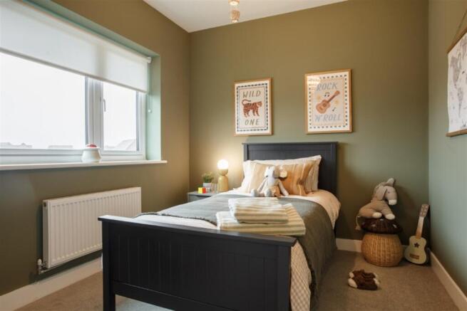 3 bed Semi-Detached to rent Image 7